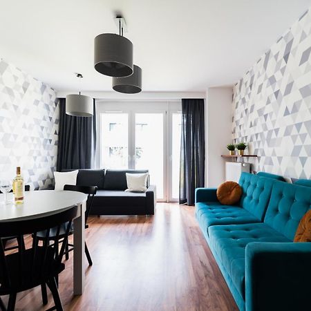 Big Apart - Atal Towers - 3 Rooms - Private Parking Place 弗罗茨瓦夫 外观 照片