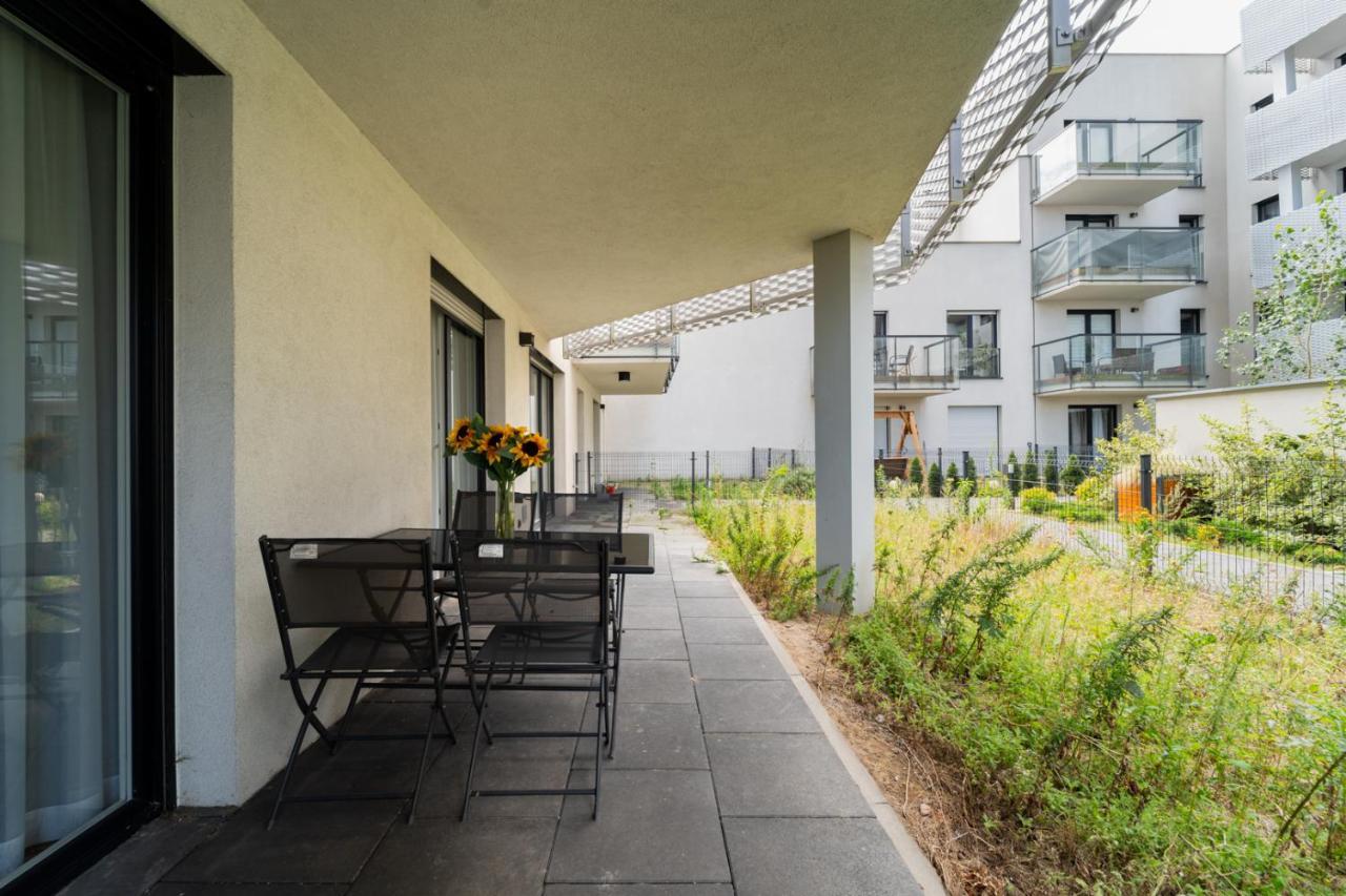 Big Apart - Atal Towers - 3 Rooms - Private Parking Place 弗罗茨瓦夫 外观 照片